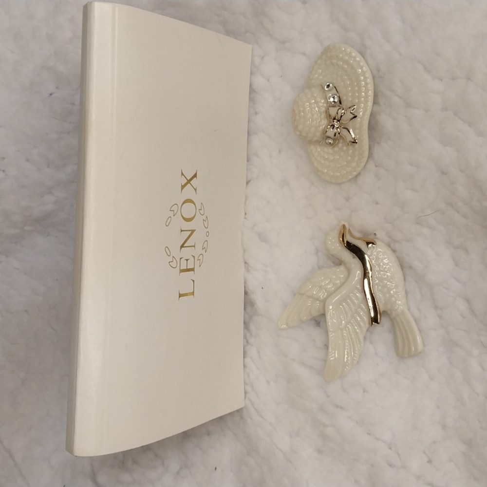 Lenox Brooch Set. 2 pins 24KT gold on Cream Porcelain. Bird and Hat